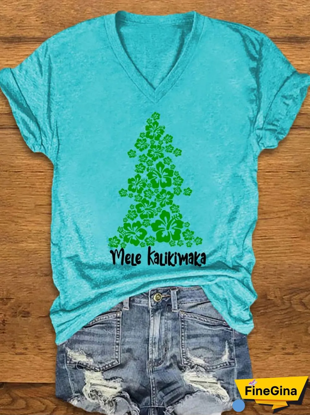Women's Hawaiian Christmas "Mele Kalikimaka" Print T-Shirt