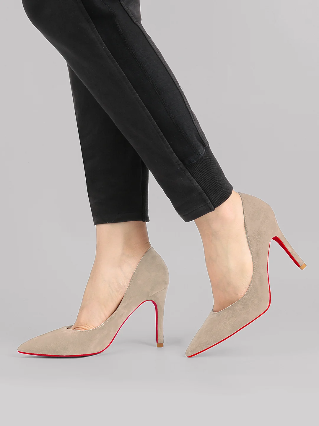 3.5" Women's Middle Heels Pointed Toe Red Bottom Suede Pumps