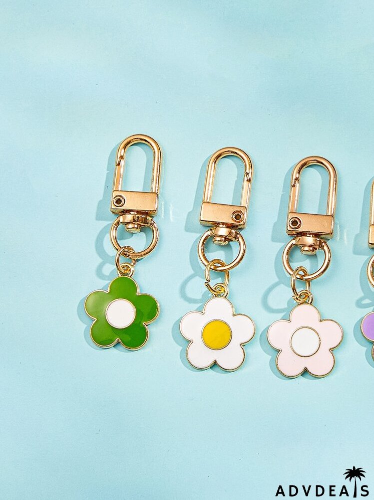 4pcs Flower Pendant Keychain