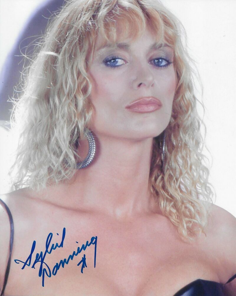 Sybil Danning Signed 8x10 Photo Poster painting - 1970's / 1980's B Movie Actress - SEXY!!! #64