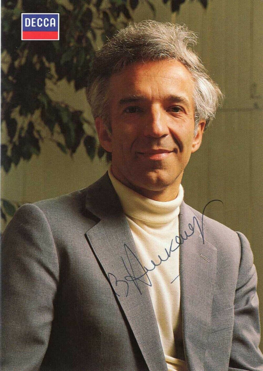 CONCUCTOR & PIANIST Vladimir Ashkenazy autograph, signed Photo Poster painting