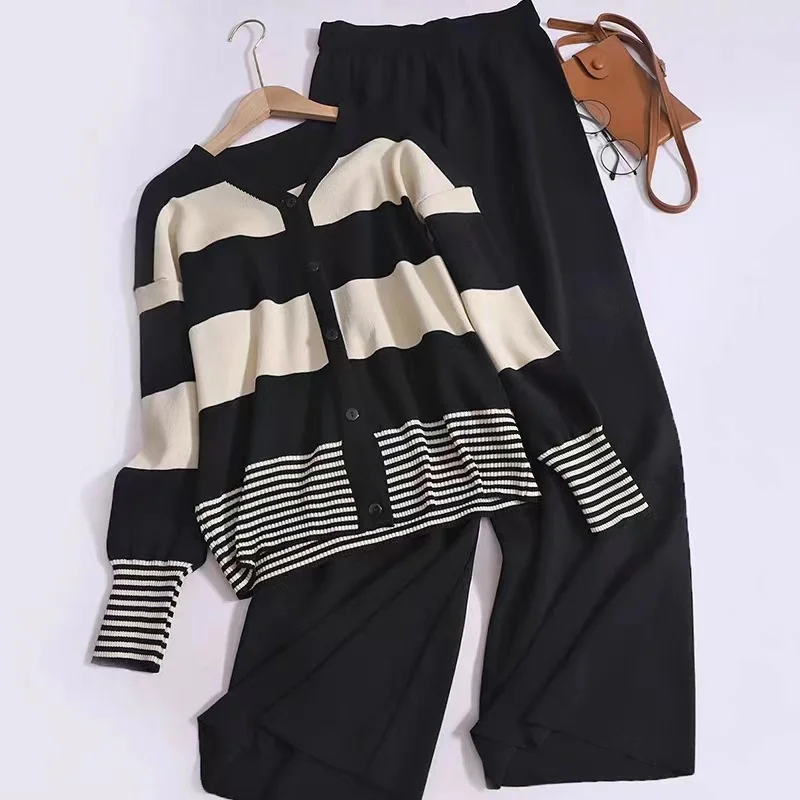 Uveng Uveng And Winter New Korean Version Of The Air Age-Old Stripe V-Neck Knitted Cardigan + Solid Color High-Waist Broad Leg Pants Fashion Two Sets