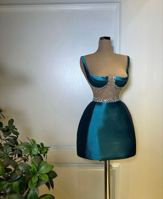 Elegant Square Sleeveless Beaded Mini Homecoming Dress HC0157