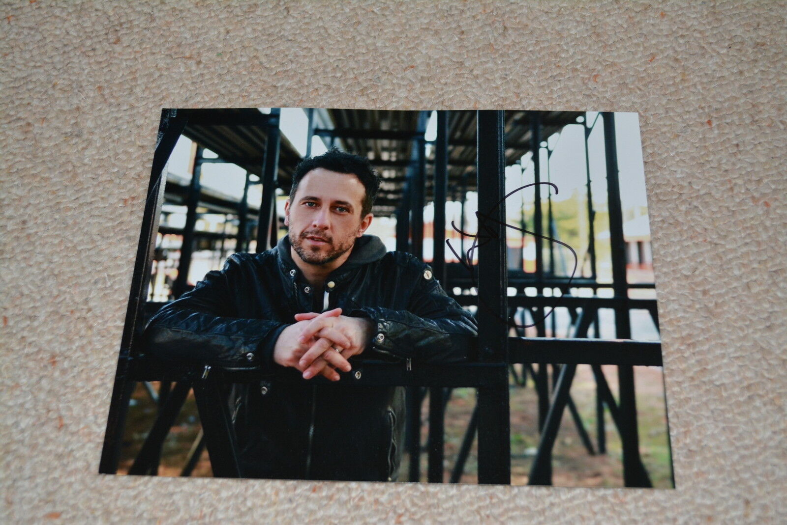 WILL HOGE signed autograph In Person 8x10 (20x25 cm) COUNTRY