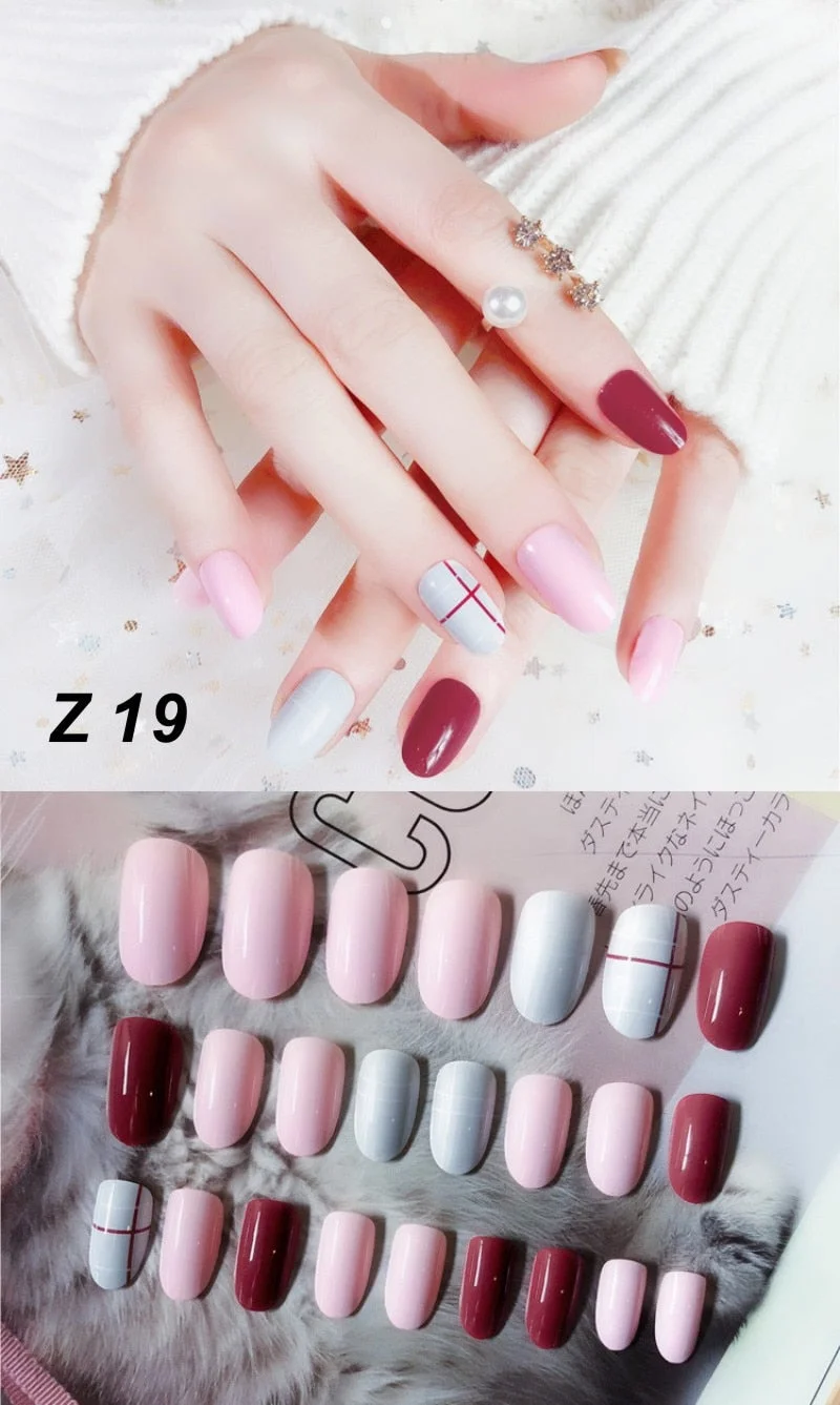 24 Pcs/Set False Nails Full Cover Artificial Fake Nails Press On Tips Painted Design Stickers Short Art Tips with Color Cute Red-Nail Inspo
