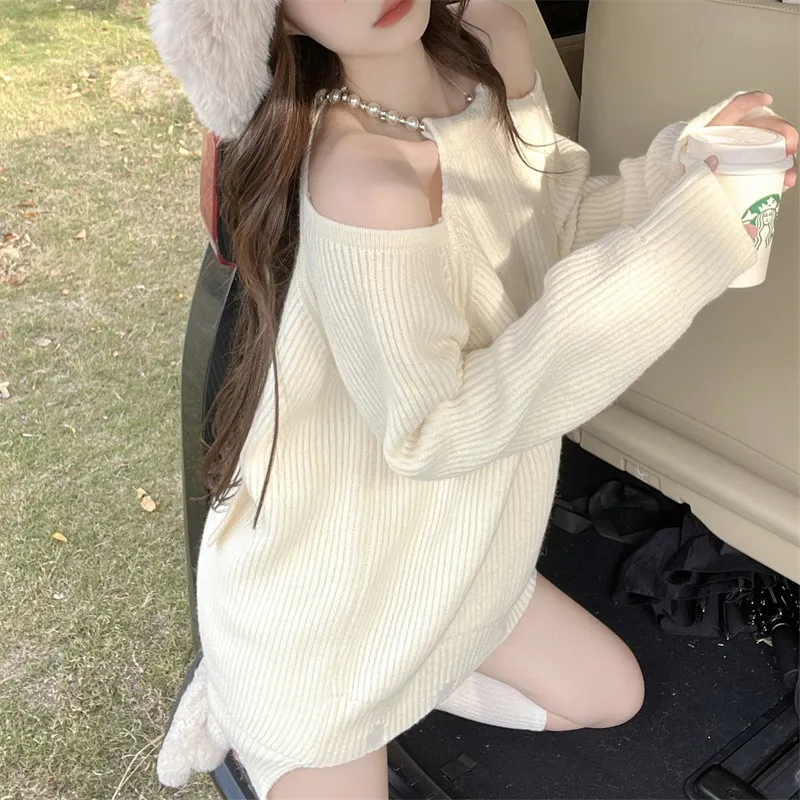 Churchf Churchf / Winter 2024 New Pure Desire Pearl Off-The-Shoulder Sweater Sweater Top Broken Hole Design Sense Long Sleeve Top Female