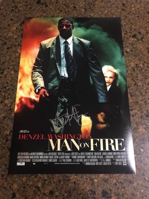 * DAKOTA FANNING * signed autographed 12x18 Photo Poster painting poster * MAN ON FIRE * 2