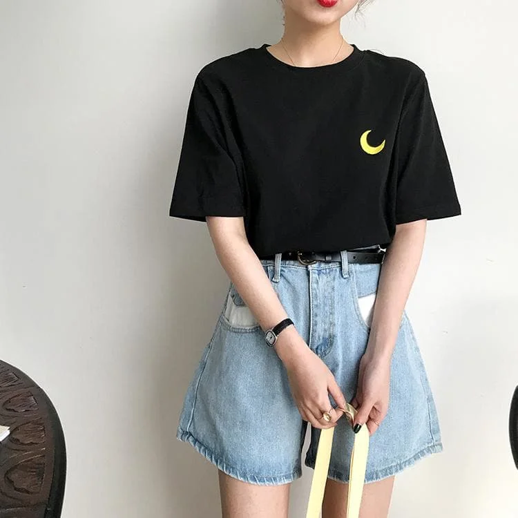 4 Colors Sailormoon And Luna T-shirt S13060
