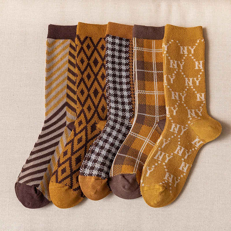 5 pairs of retro fashion diamond socks socks set