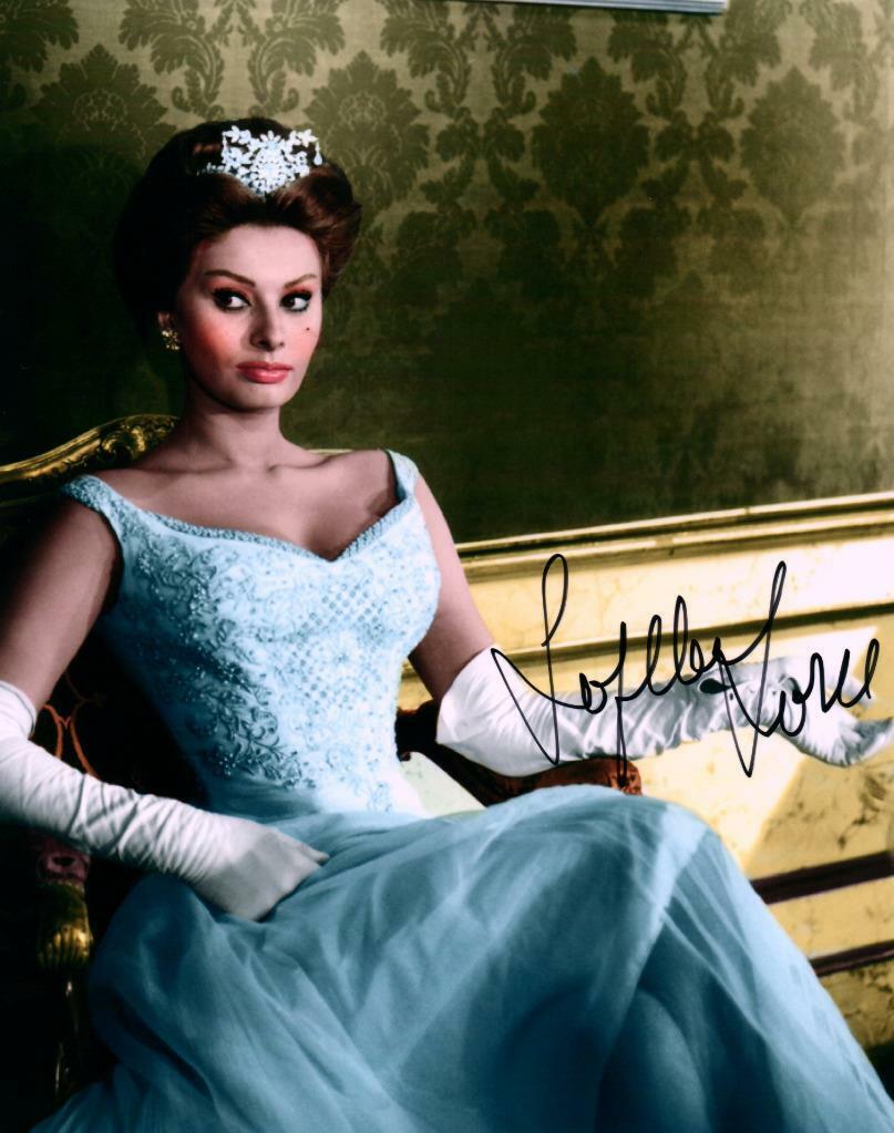 Sophia Loren Signed 8x10 Picture Autographed Photo Poster painting with COA