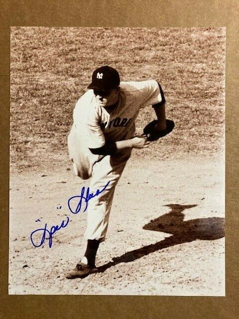 Frank Shea NY Yankees Boldly Signed 8x10 Photo Poster painting with COA