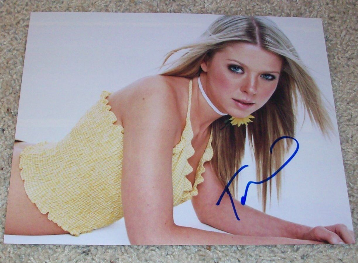 TARA REID SIGNED AUTOGRAPH AMERICAN PIE SHARKNADO 8x10 Photo Poster painting A w/PROOF