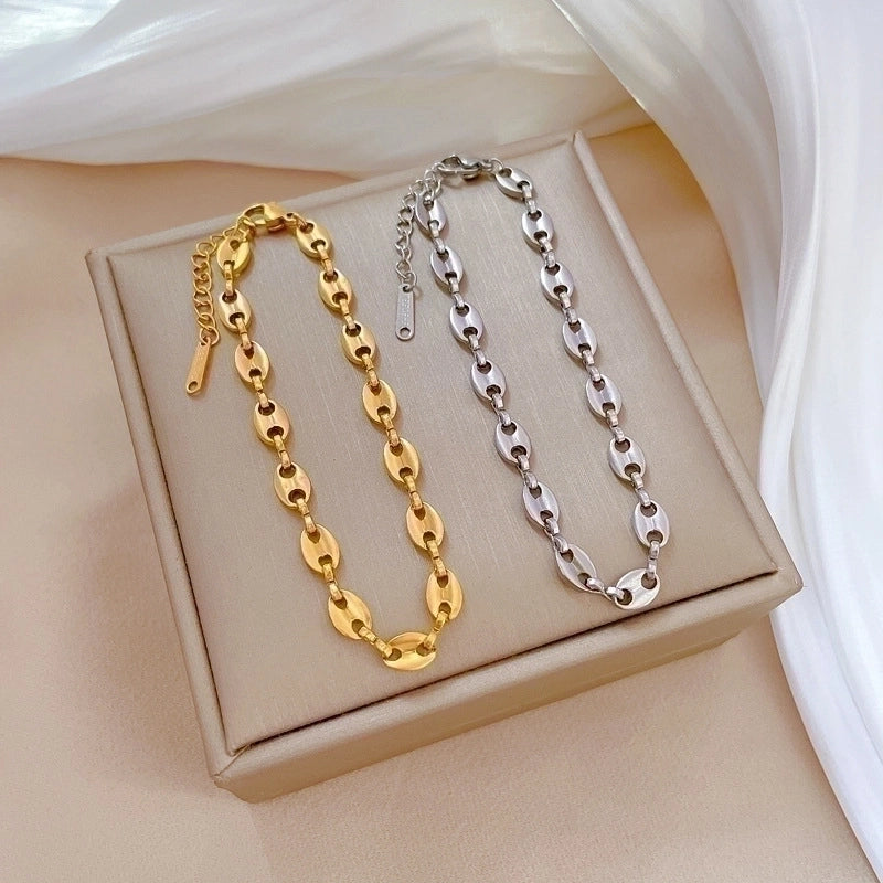 Casual Minimalist Pig Nose Titanium Steel Bracelets In Bulk