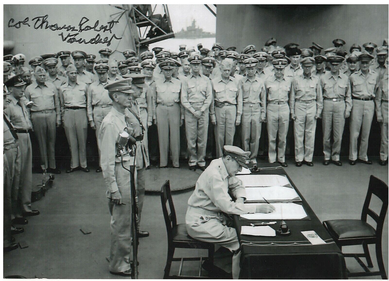 BOB VAUCHER B 29 PILOT & DISTINGUISHED FLYING CROSS RECIPIENT RARE SIGNED Photo Poster painting