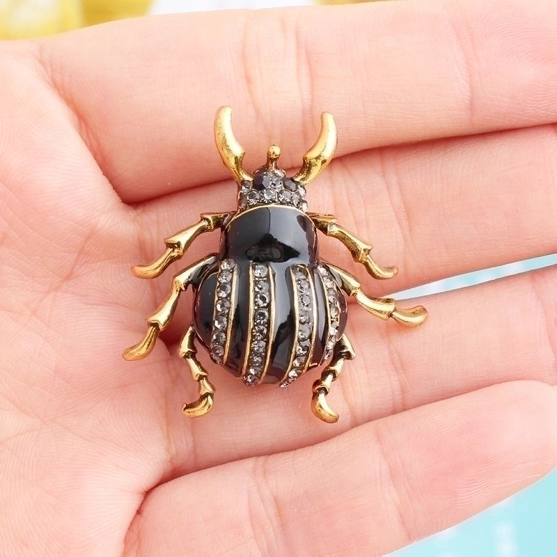 Casual Cute Pastoral Insect Beetles Bee Alloy Inlay Rhinestones Unisex Brooches