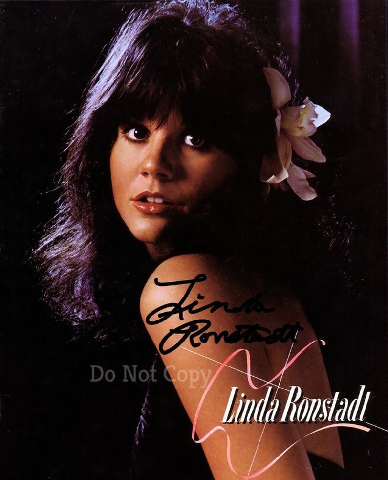 Linda Ronstadt Signed Photo Poster painting 8X10 rp Autographed Picture