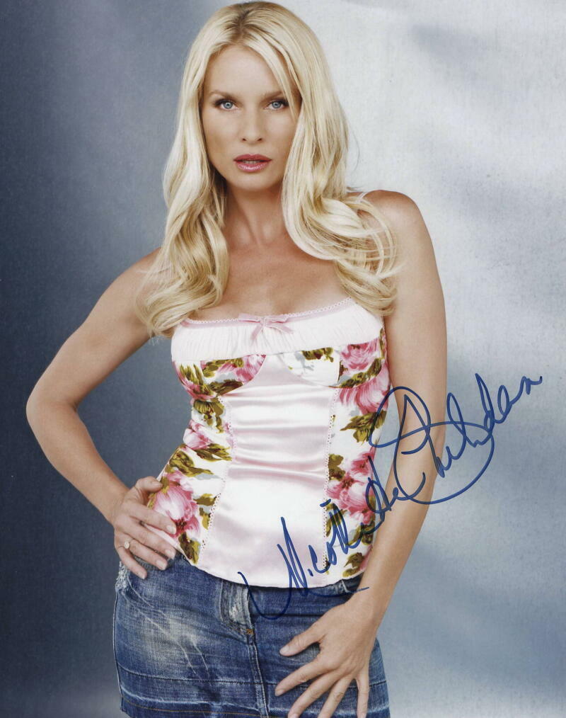 NICOLLETTE SHERIDAN SIGNED AUTOGRAPH 8X10 Photo Poster painting - DESPERATE HOUSEWIVES BABE SEXY