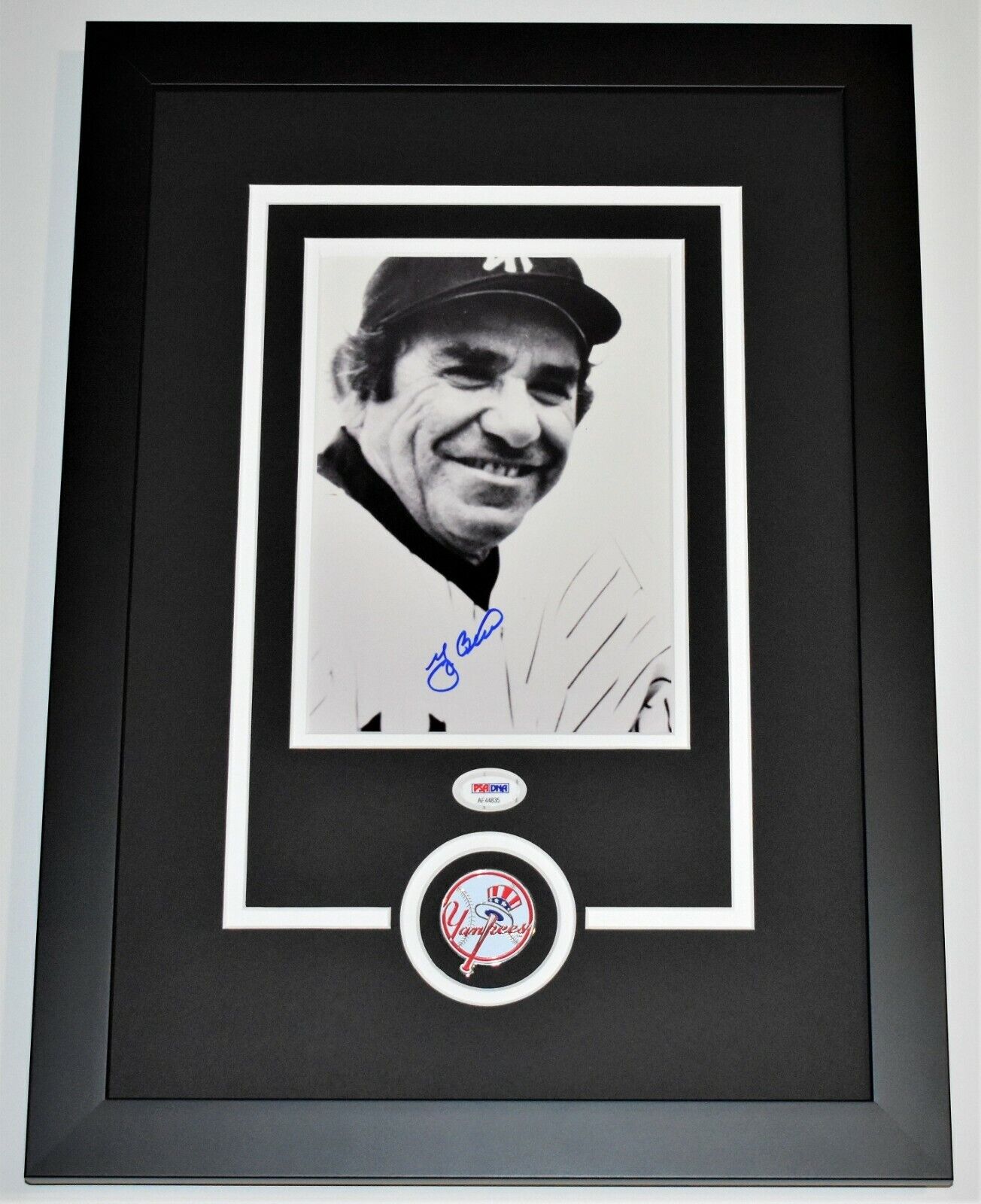 Yogi Berra Signed NY Yankees 8x10 Photo Poster painting FRAMED + PSA/DNA Sticker and Medallion