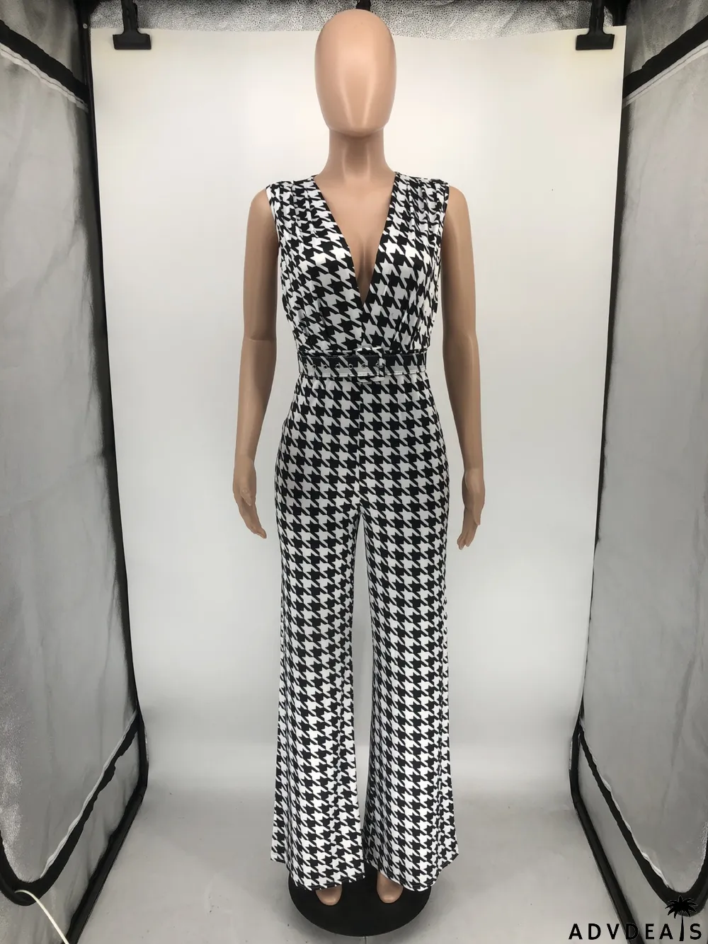 Houndstooth Print V Neck Sleeveless Jumpsuit With Belt