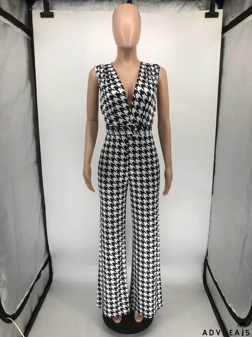 Houndstooth Print V Neck Sleeveless Jumpsuit With Belt