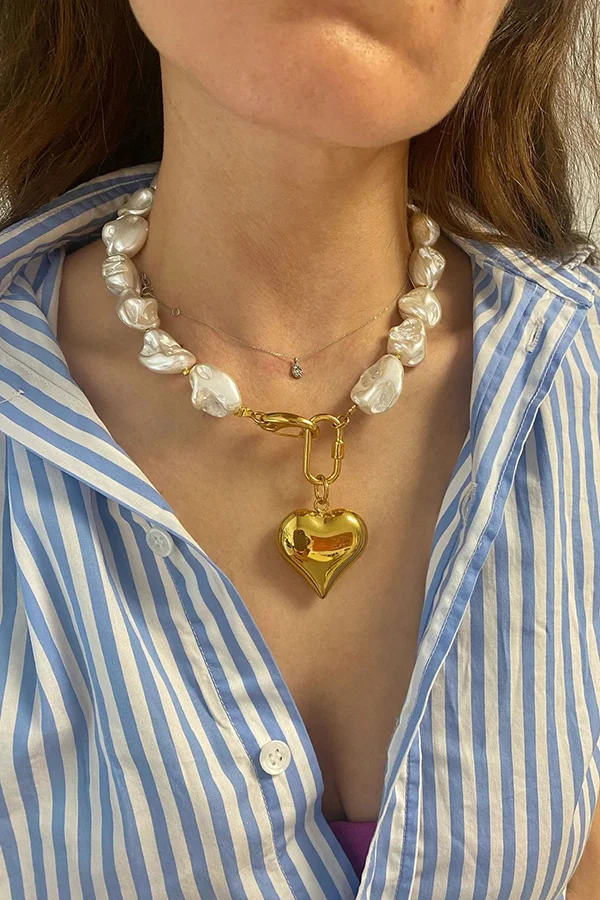 Exaggerated Irregular Shell Collarbone Necklace main image 1