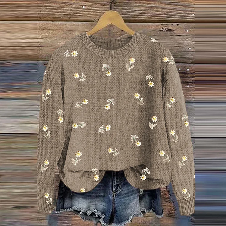 Women's Floral Embroidery Casual Round Neck Sweater