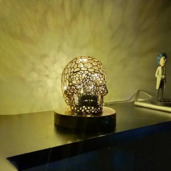 💀Most unique color-changing LED skull lamp for Halloween 💀Most unique color-changing LED skull lamp for Halloween