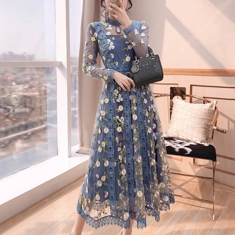 2021 New Fashion Ladies Embroidered Flower Dress Women Elegant Vintage Mesh Patchwork Lace Long Party Dress Female Vestidos