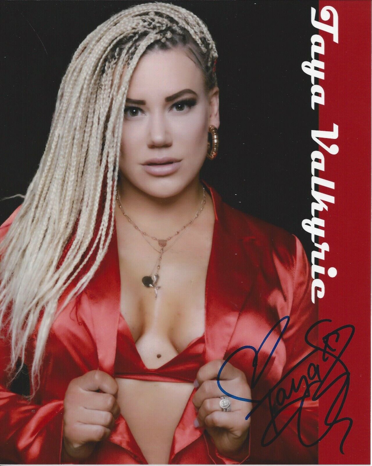 Taya Valkyrie autographed 8x10 #28Lucha TNA Sexy Incredible