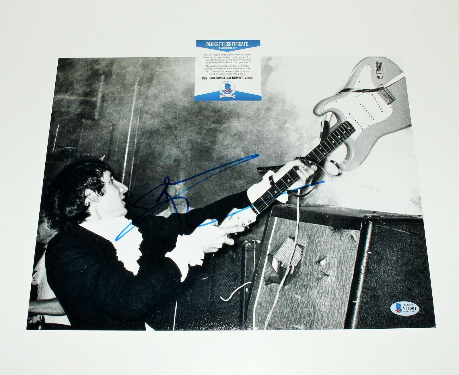 PETE TOWNSHEND THE WHO SIGNED 11x14 Photo Poster painting GUITAR ICON BECKETT COA TOMMY BAND BAS