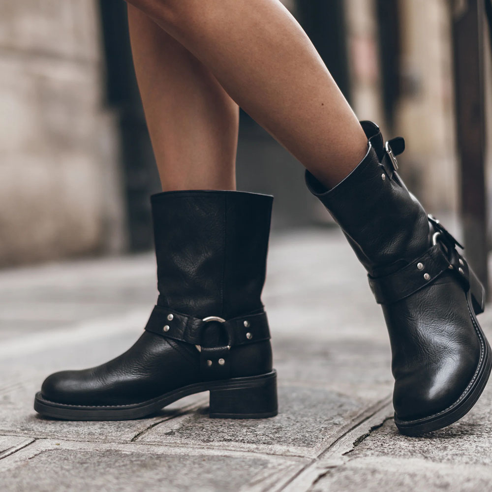 Black Square Toe Hardware and Buckle Strap Chunky Heel Ankle Boots Nicepairs