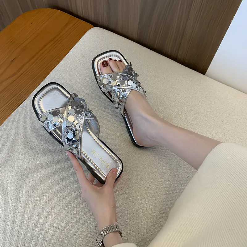 Uveng Uveng Cold Slippers Women 2024 New Summer Wearing Fairy Style High-End Fashion 100 With Skirt Flat Bottom Code
