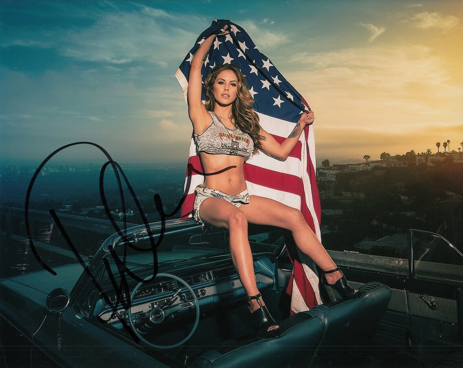 BRITTNEY PALMER signed (UFC) Sexy Hot Ringcard Girl 8X10 Photo Poster painting *PROOF* W/COA #5