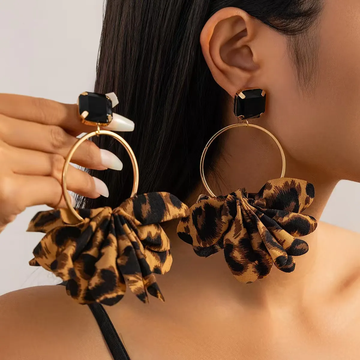 Elegant Flower Leopard Print Fabric Geometric Circles Earrings elevenforest