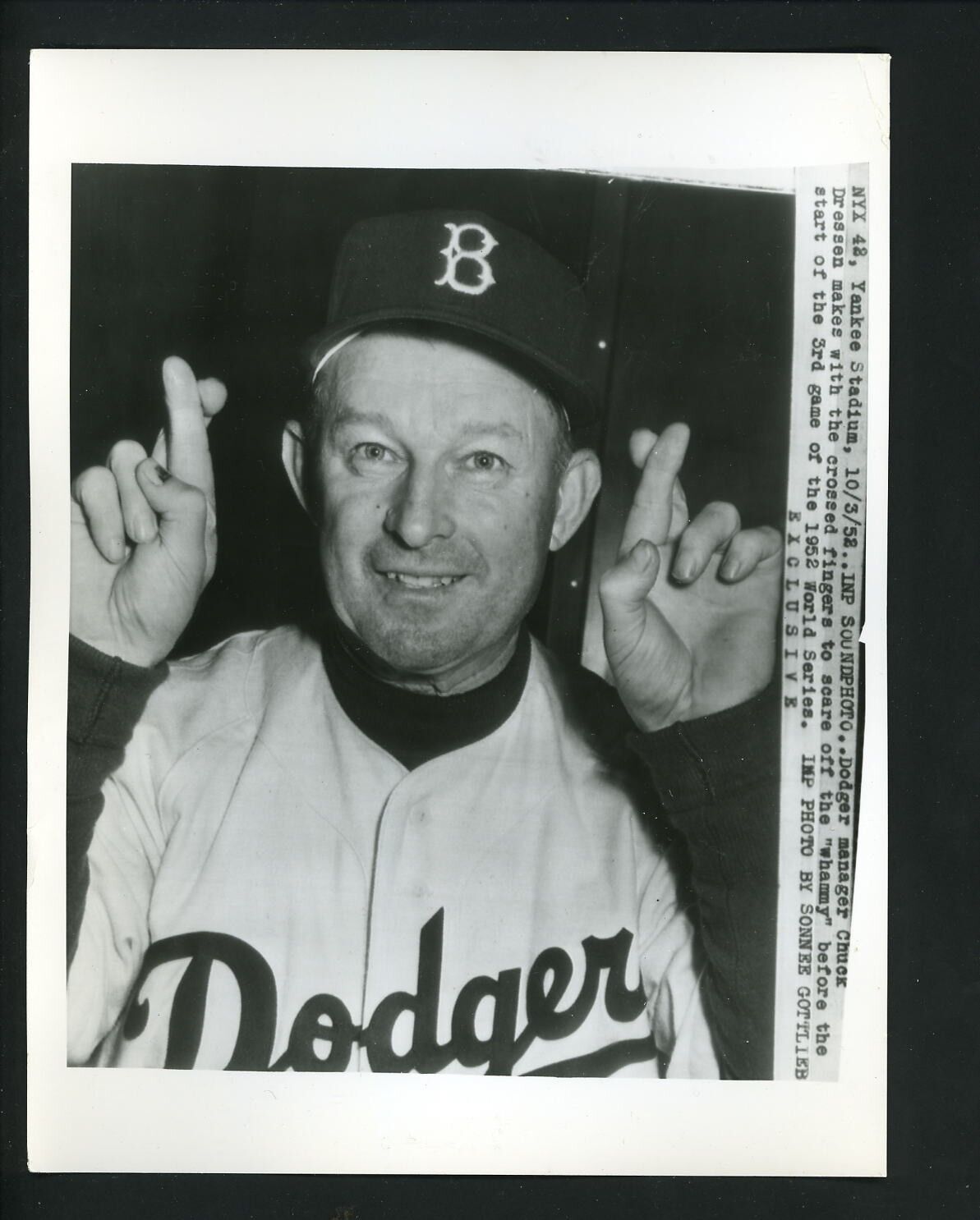 Chuck Dressen before Game 3 1952 World Series Press Photo Poster painting Brooklyn Dodgers