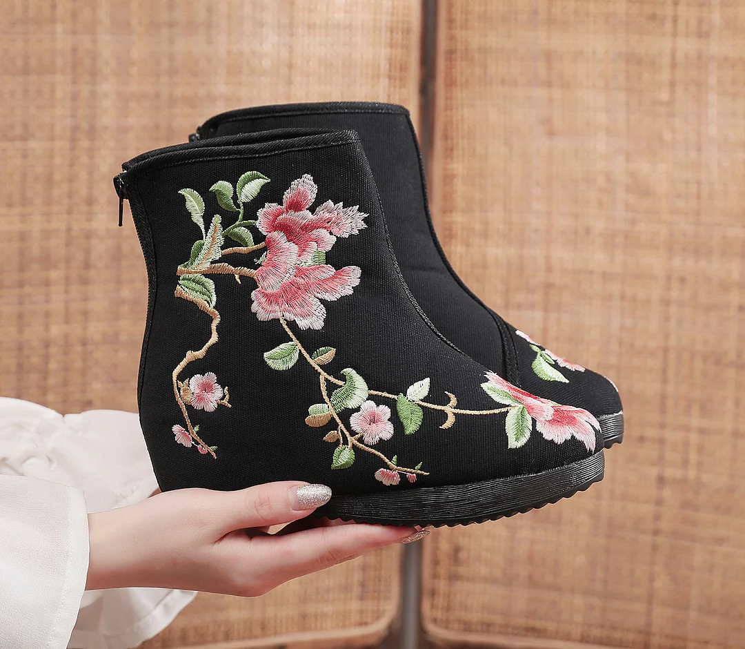 Breakj Breakj Boots Embroidered Cloth Boots Women Winter Clip Cotton And Velvet Short Boots With High Slope Heel And High Heel Embroidered Boots