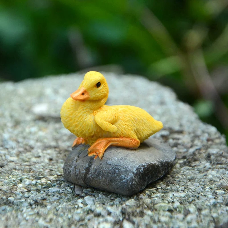 Creative Little Yellow Duck Ornament Lovely Resin Simulation Animal Micro Landscape Flower Pot Decoration Miniature Fairy Garden