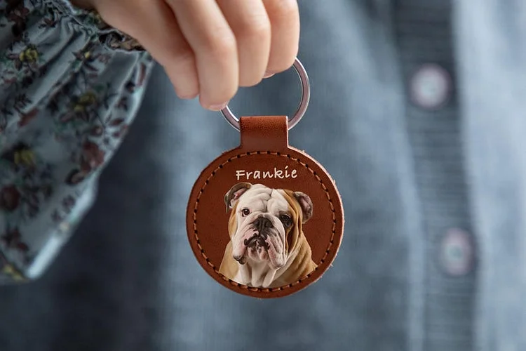 Personalized Dog Keychain with Pet Portrait – Custom Leather Keychain – Pet Memorial Gift