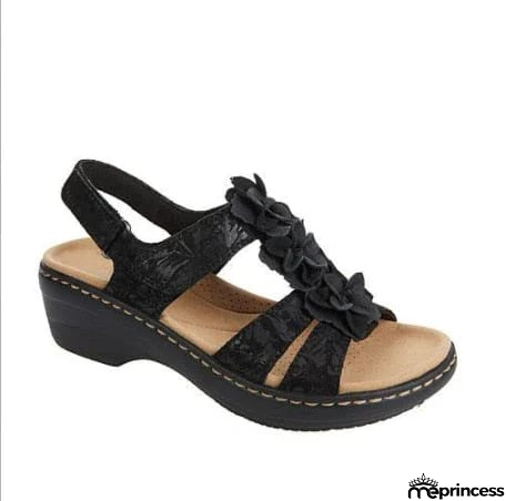 Versatile and light Sandals