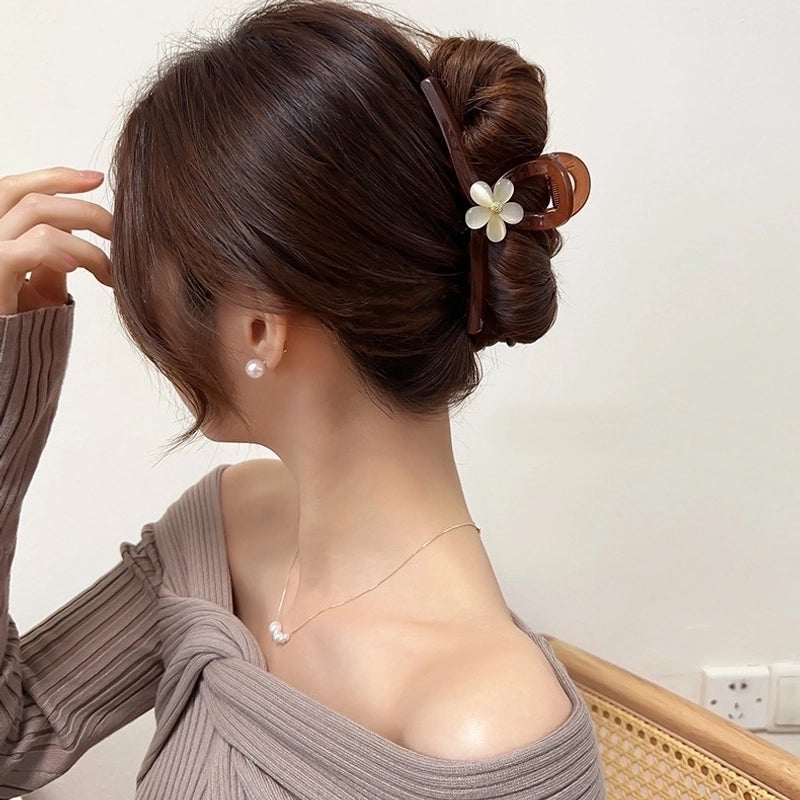 Vintage Style Flower Plastic Hair Claws