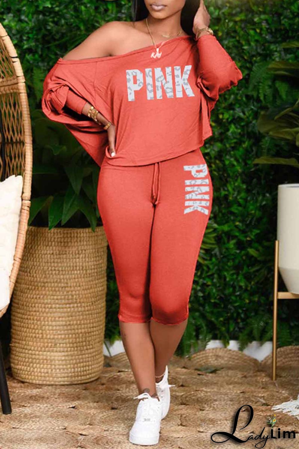 Pink Fashion Casual Letter Print Basic Oblique Collar Long Sleeve Two Pieces