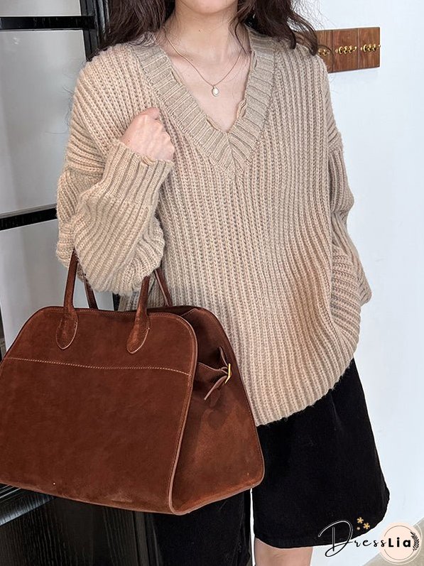 Classic and Comfortable Pullover