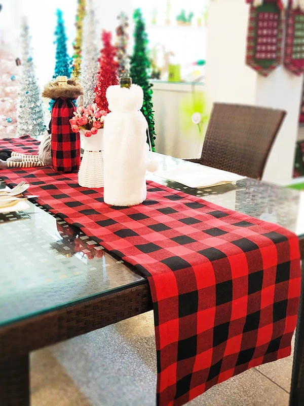 Christmas Checkered Red Tablecloth