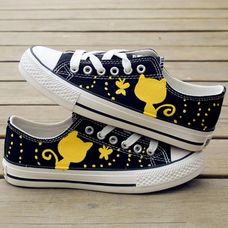 Kawaii Hand-Painted Cat Canvas Shoes SP1711102