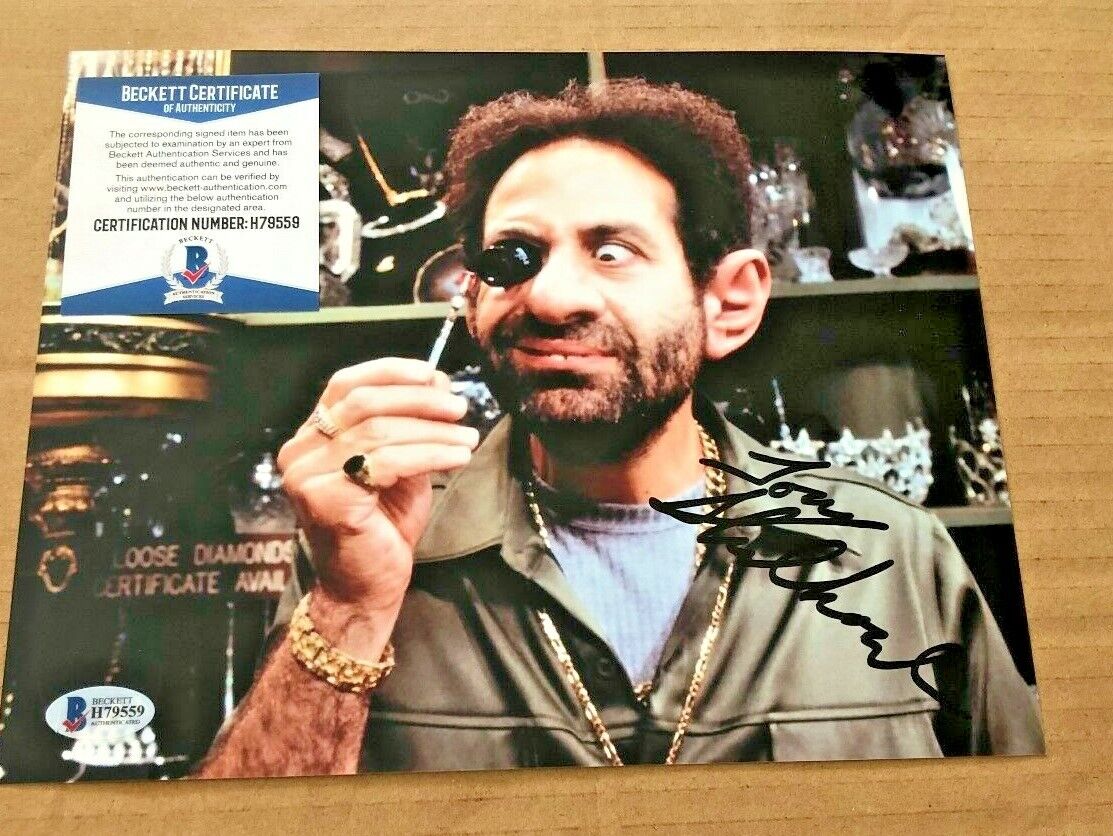 TONY SHALHOUB SIGNED 8X10 MEN IN BLACK Photo Poster painting BECKETT CERTIFIED