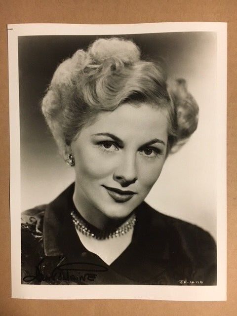 Joan Fontaine Signed 8x10 Beautiful Photo Poster painting Auction House COA