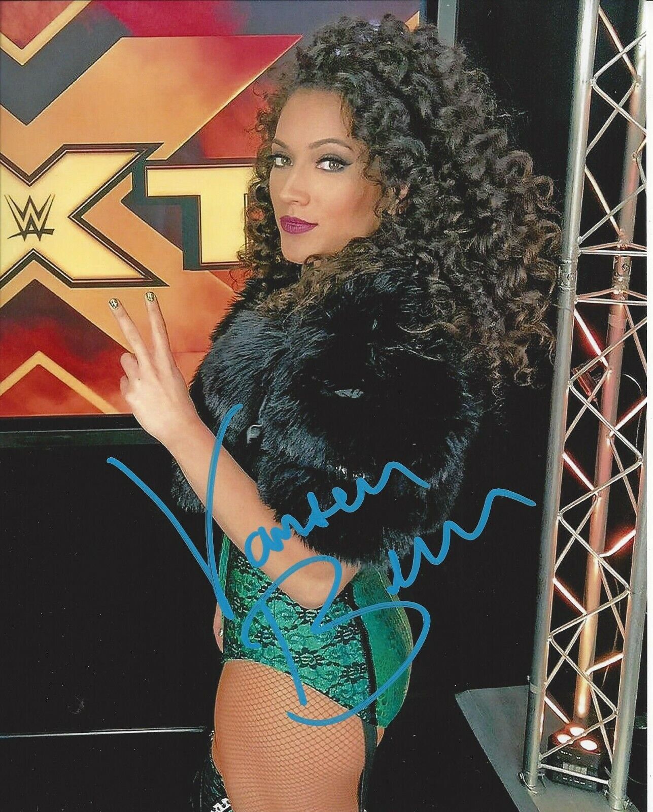Vanessa Bourne Autographed 8x10 WWE#16