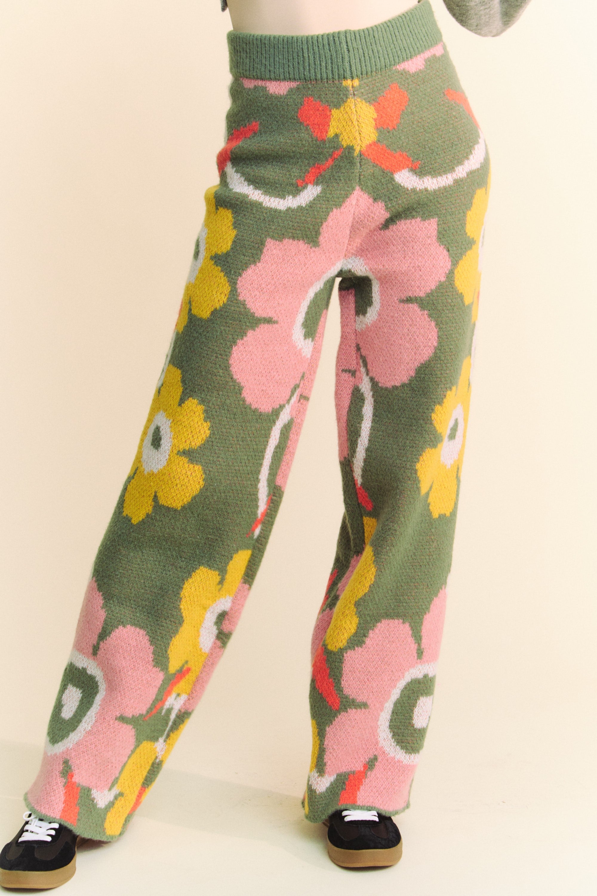 Floral Print Pants in Sage Pink