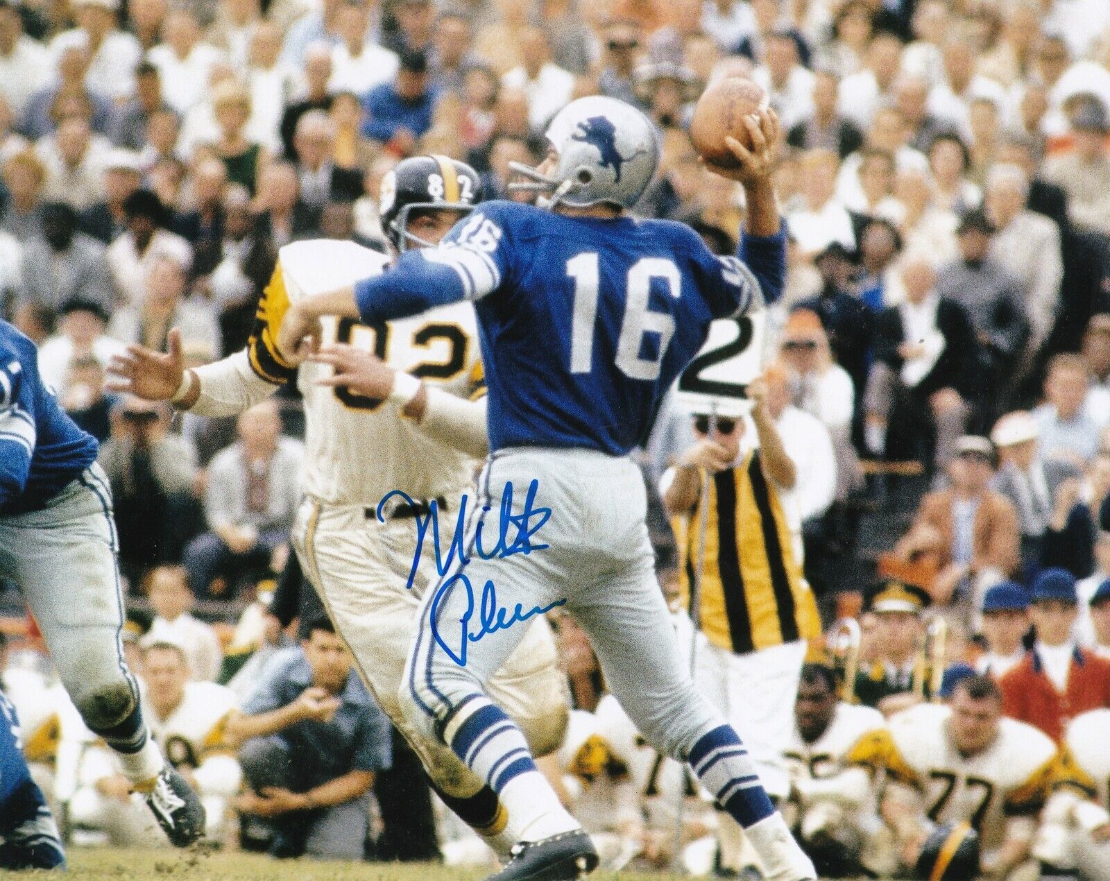 MILT PLUM DETROIT LIONS ACTION SIGNED 8x10