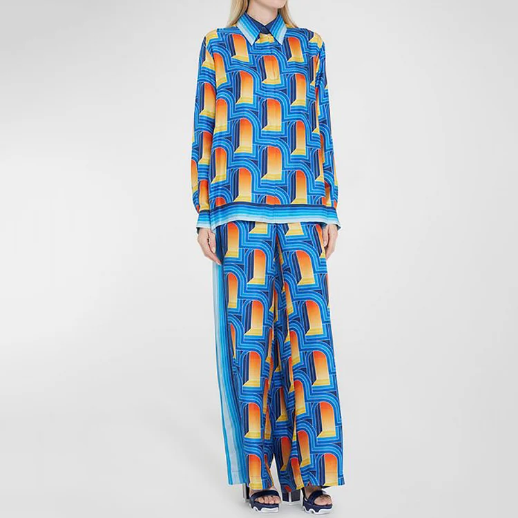 Fashion Color Contrasting Graphic Print Shirt Two Piece Set